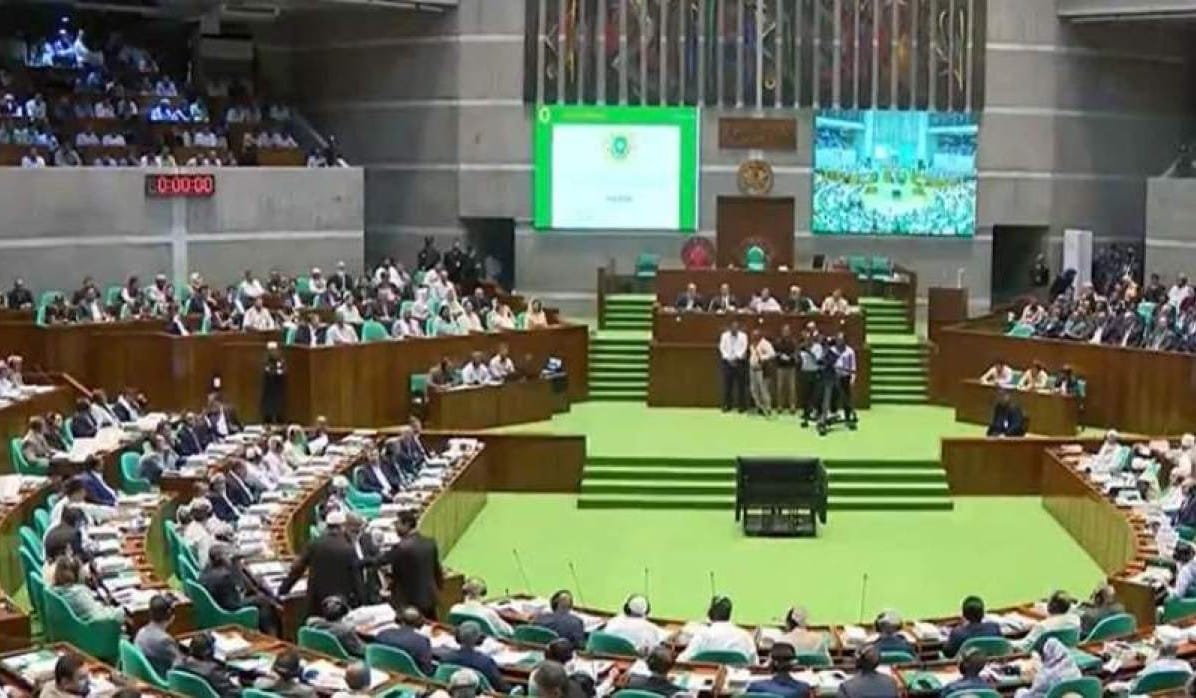খামেনির মৃত্যুতে সংসদে শোকপ্রস্তাব গৃহীত