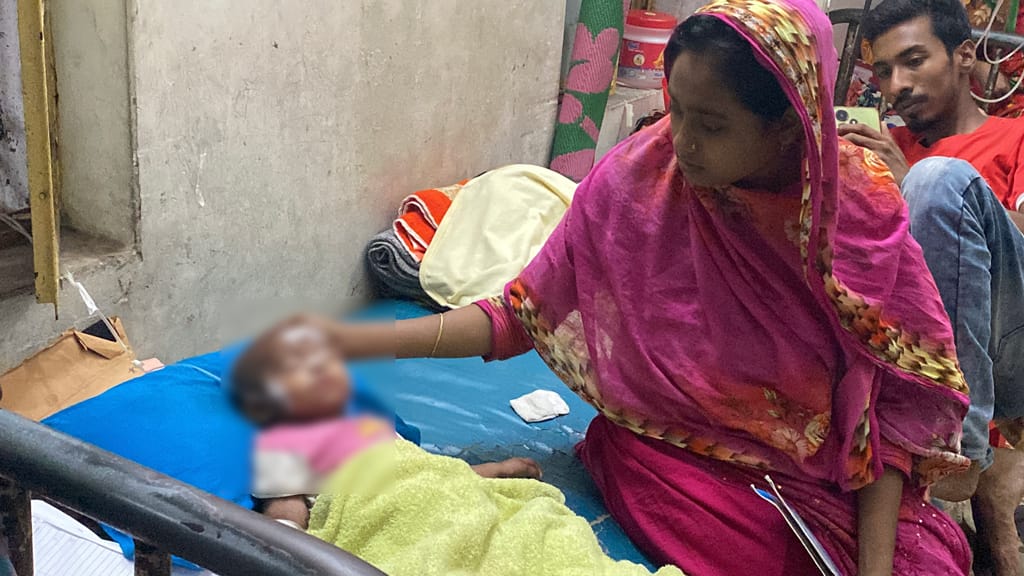 আইসিইউ থেকে বের হয়ে আবার আইসিইউতে হামে আক্রান্ত শিশু