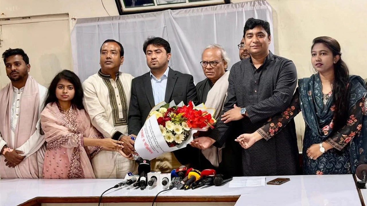 বিএনপিতে যোগ দিলেন জাকসু ভিপি