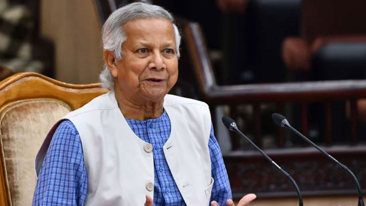 বিদেশে শ্রমশক্তি রপ্তানিতে বড় বাধা দালাল চক্র : প্রধান উপদেষ্টা