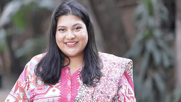 না ফেরার দেশে জনপ্রিয় কনটেন্ট ক্রিয়েটর কারিনা কায়সার