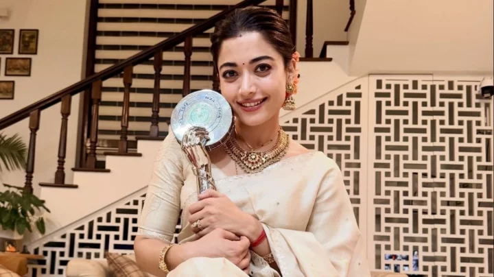 আগে আমার অভিনয় নিয়ে করত ট্রল, এখন দিচ্ছে পুরস্কার: রাশমিকা মান্দানা