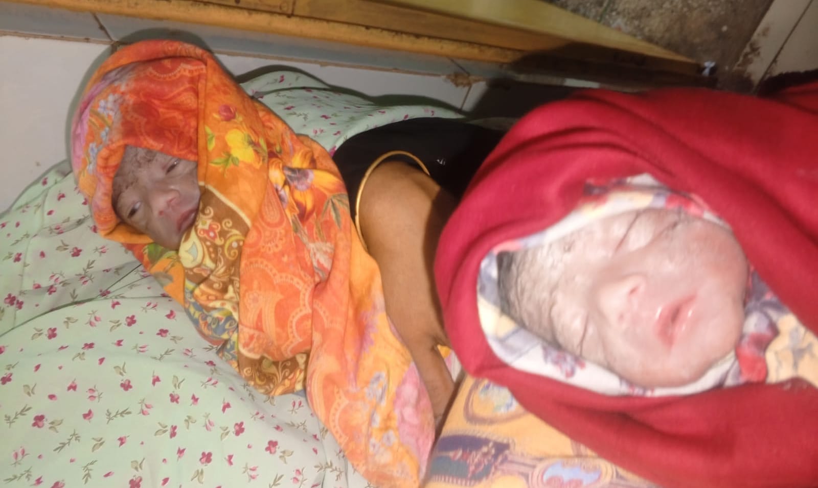 কাজ করছে না কোনো এন্টিবায়োটিক, রামেক হাসপাতালে যমজ দুই শিশুর জীবনযুদ্ধ